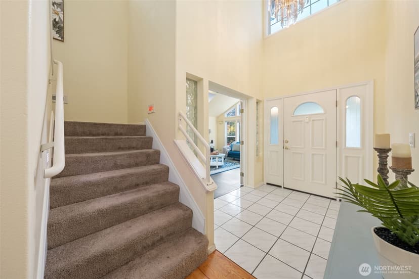 Property photo for 11721 Creekside Drive SW, Lakewood photo 24