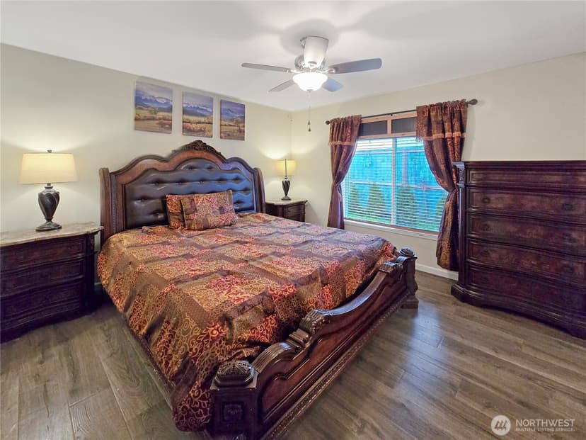 Property photo for 10302 Lakeview Avenue SW #50, Lakewood photo 11