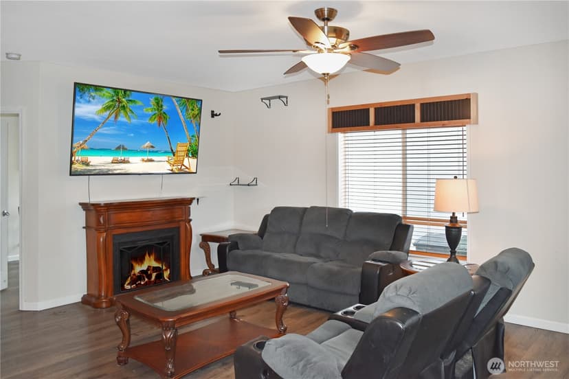 Property photo for 10302 Lakeview Avenue SW #50, Lakewood photo 8