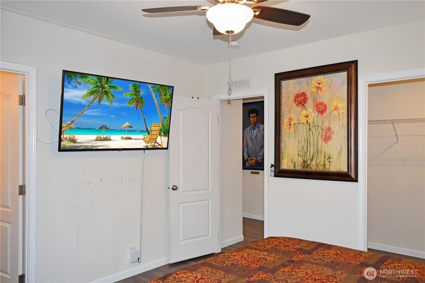 Property photo for 10302 Lakeview Avenue SW #50, Lakewood photo 13