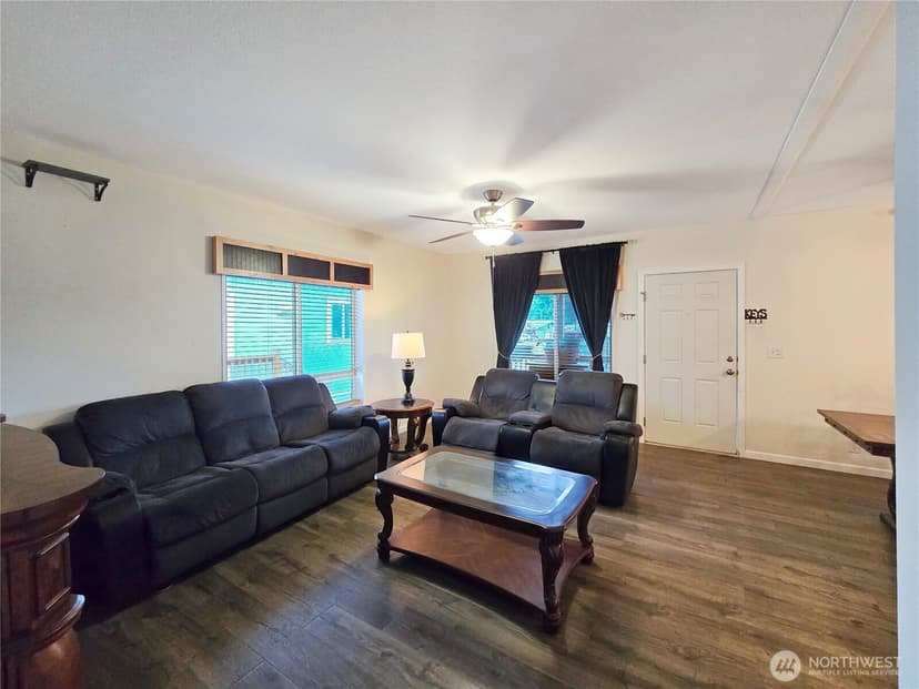 Property photo for 10302 Lakeview Avenue SW #50, Lakewood photo 10