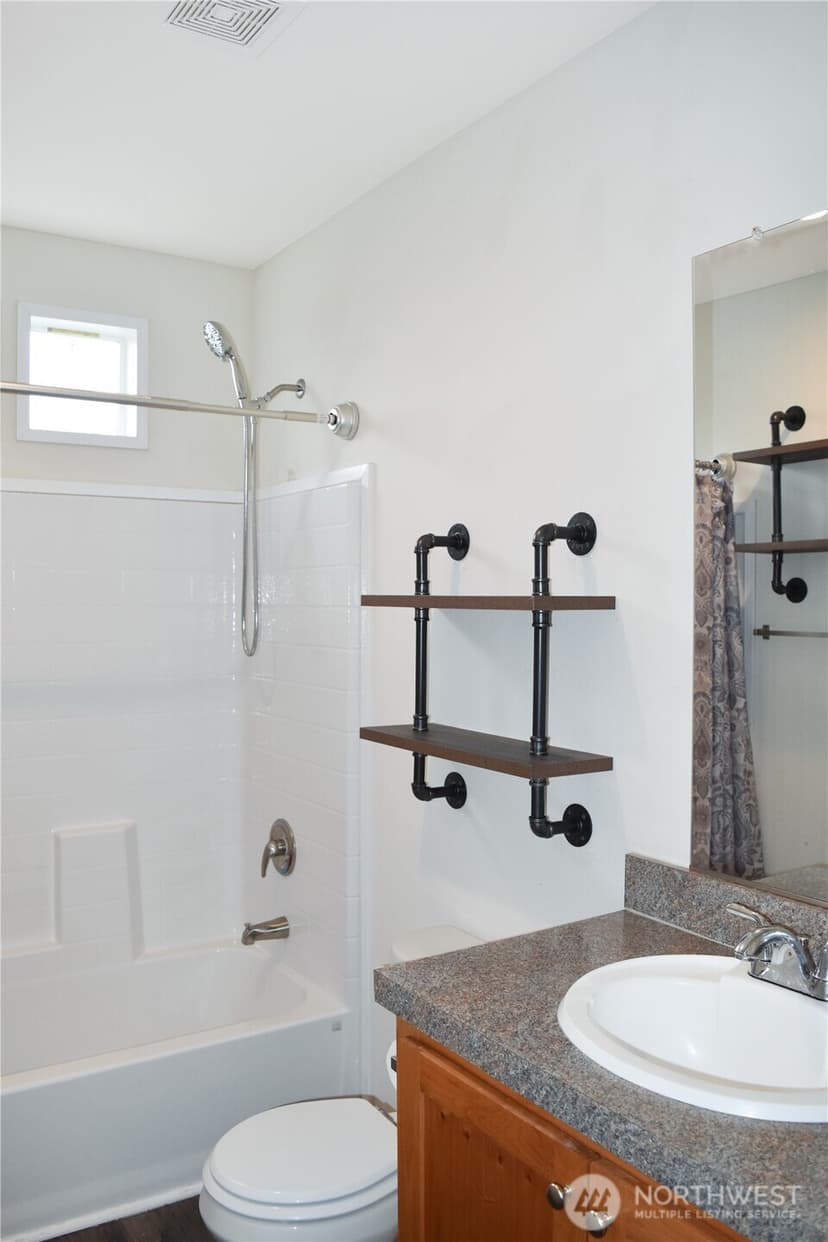 Property photo for 10302 Lakeview Avenue SW #50, Lakewood photo 19