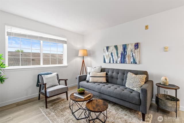 Property photo for 11326 3rd Avenue NE #204, Seattle photo 4