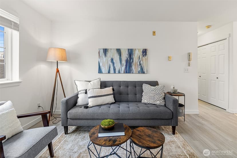 Property photo for 11326 3rd Avenue NE #204, Seattle photo 5