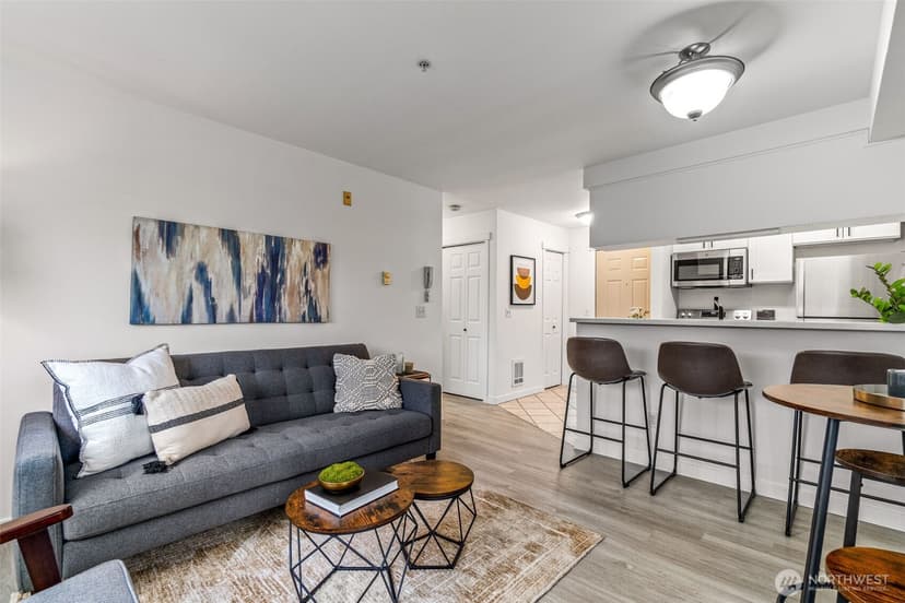 Property photo for 11326 3rd Avenue NE #204, Seattle photo 6