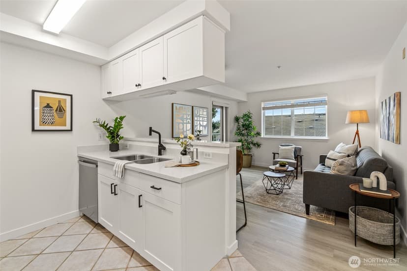 Property photo for 11326 3rd Avenue NE #204, Seattle photo 8