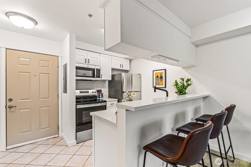 Property photo for 11326 3rd Avenue NE #204, Seattle photo 7
