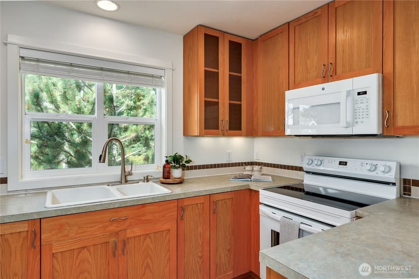 Property photo for 7761 Beacon Place NE #103, Bremerton photo 9