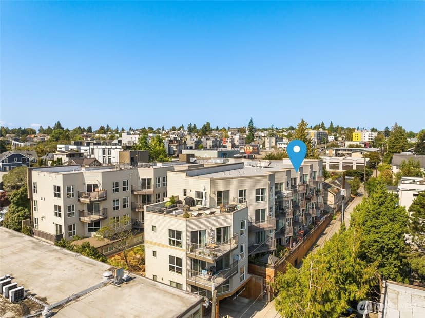 Property photo for 4020 Aurora Avenue N #411, Seattle photo 35