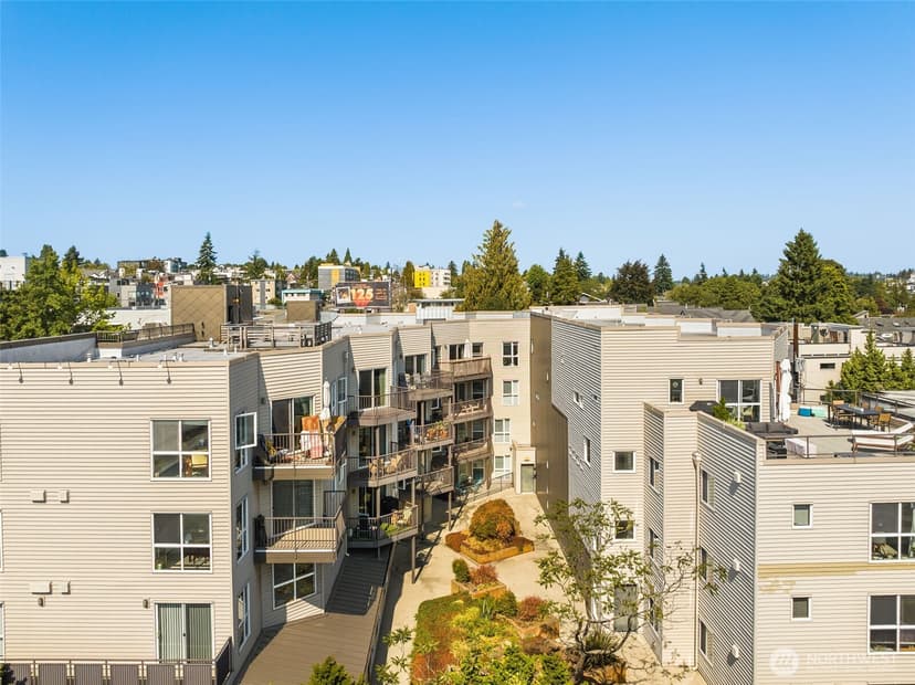 Property photo for 4020 Aurora Avenue N #411, Seattle photo 34