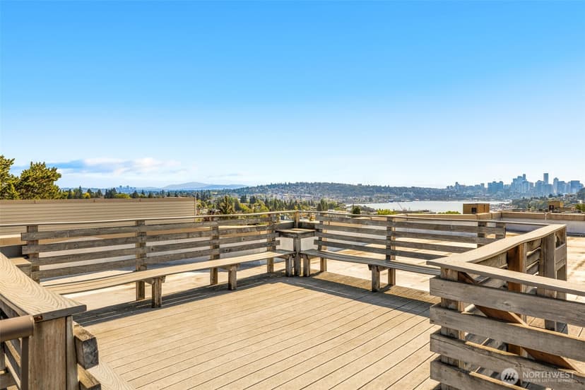 Property photo for 4020 Aurora Avenue N #411, Seattle photo 26