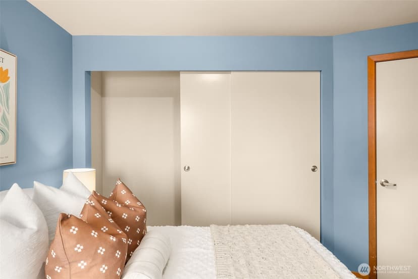 Property photo for 4020 Aurora Avenue N #411, Seattle photo 17