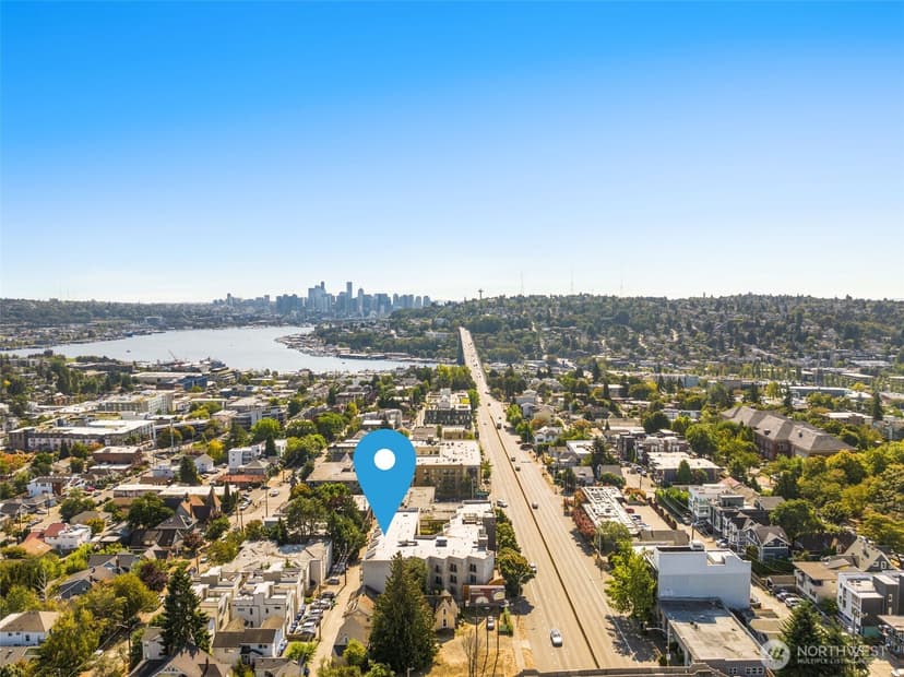 Property photo for 4020 Aurora Avenue N #411, Seattle photo 30
