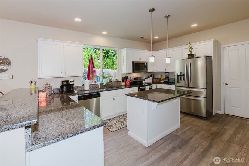 Property photo for 3707 SE Chesterton Drive, Port Orchard photo 12