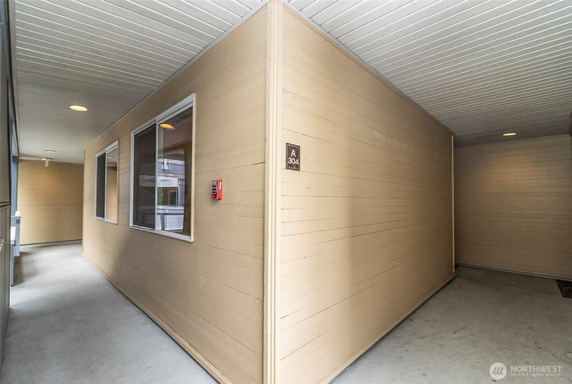 Property photo for 1311 12th Avenue S #A304, Seattle photo 5