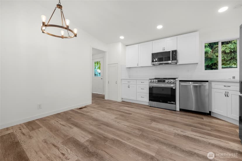 Property photo for 7301 NE 175th St Street #335, Kenmore photo 4