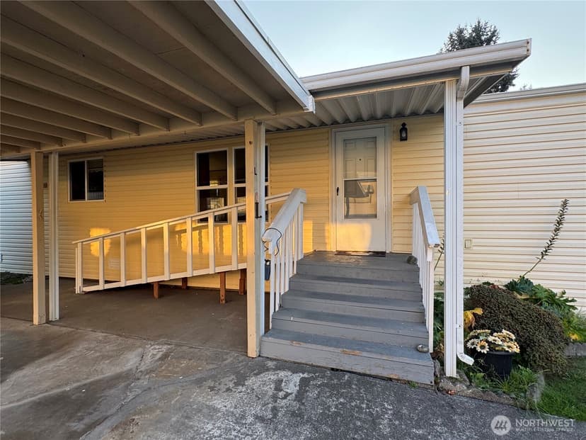 Property photo for 8760 State Hwy 303 NE #L, Bremerton photo 2