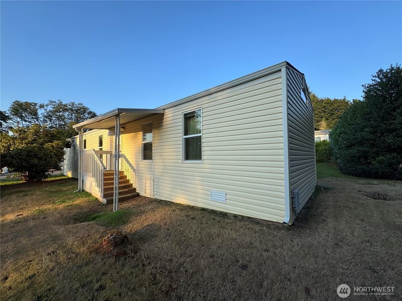Property photo for 8760 State Hwy 303 NE #L, Bremerton photo 24
