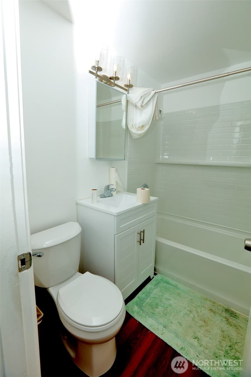 Property photo for 12037 71st Avenue S, Seattle photo 6