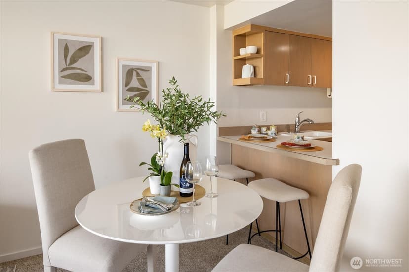 Property photo for 2040 43rd Avenue E #402, Seattle photo 10