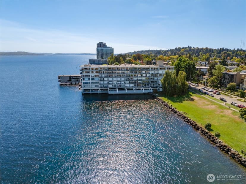 Property photo for 2040 43rd Avenue E #402, Seattle photo 33