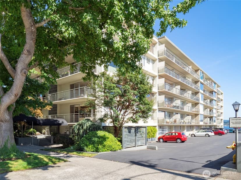 Property photo for 2040 43rd Avenue E #402, Seattle photo 30