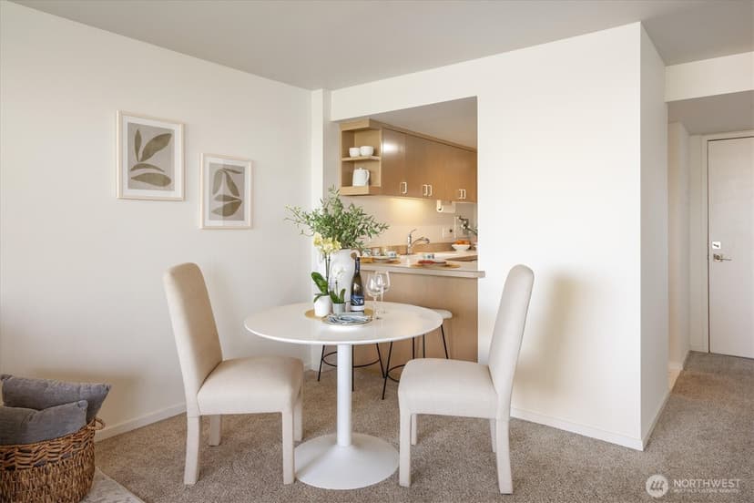 Property photo for 2040 43rd Avenue E #402, Seattle photo 9