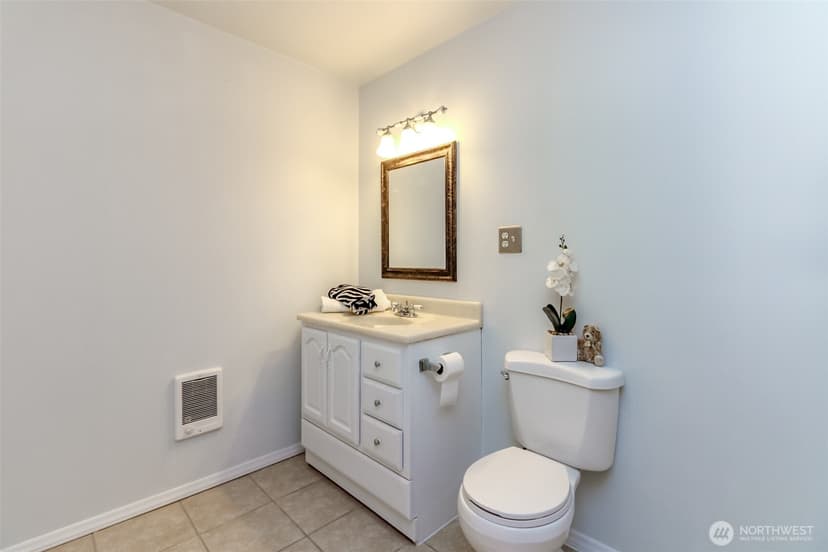 Property photo for 2720 SW 332nd Court, Federal Way photo 16