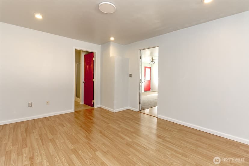 Property photo for 2720 SW 332nd Court, Federal Way photo 10