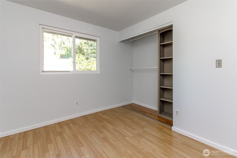 Property photo for 2720 SW 332nd Court, Federal Way photo 15