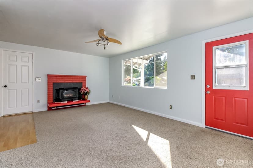 Property photo for 2720 SW 332nd Court, Federal Way photo 5