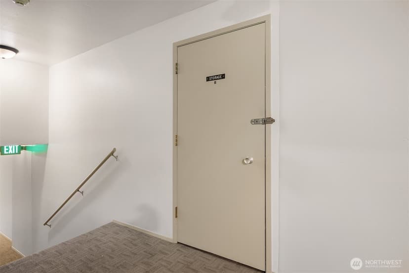 Property photo for 19428 Aurora Avenue N #427, Shoreline photo 16