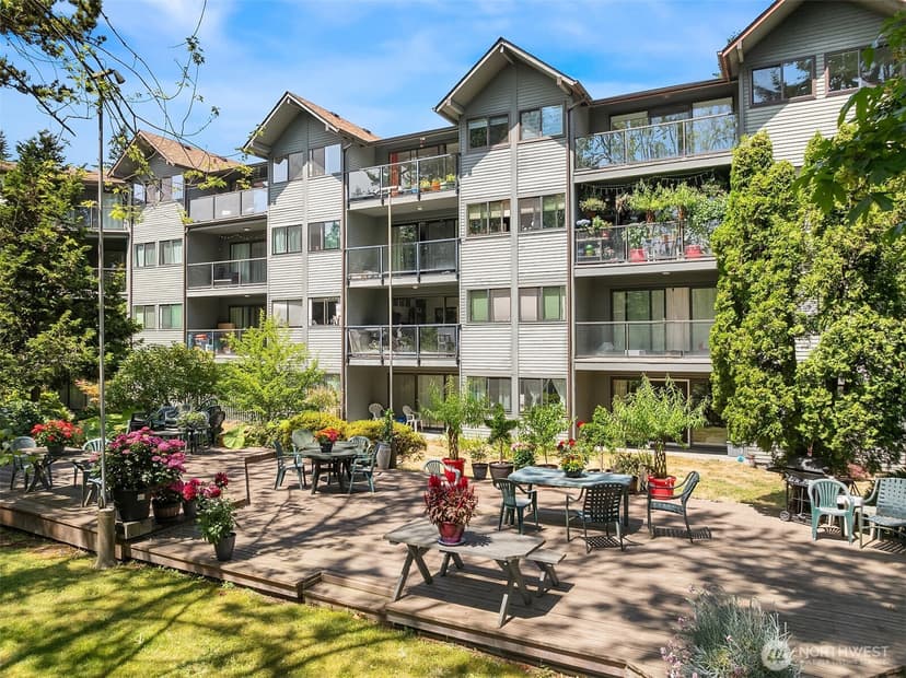 Property photo for 19428 Aurora Avenue N #427, Shoreline photo 21