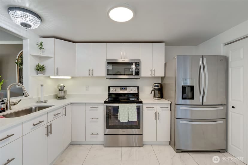 Property photo for 643 Monroe Street, Monroe photo 11