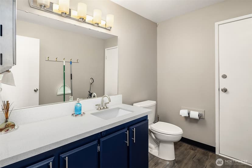 Property photo for 3661 24th Place W #406, Seattle photo 23