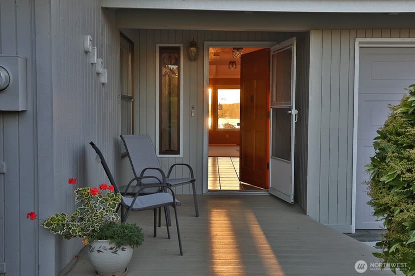 Property photo for 6160 Cherry Tree Court, Clinton photo 6