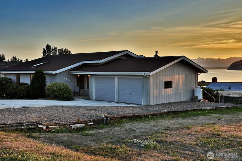 Property photo for 6160 Cherry Tree Court, Clinton photo 5