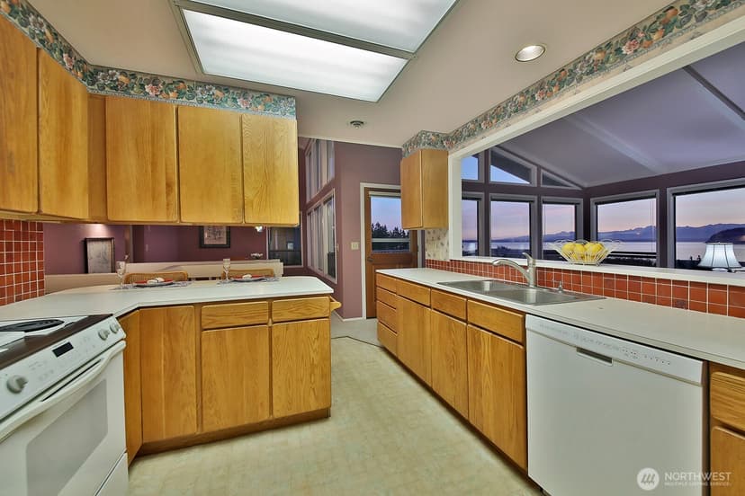 Property photo for 6160 Cherry Tree Court, Clinton photo 11