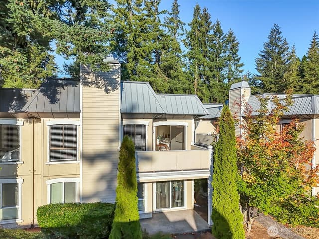 Property photo for 10218 NE 16th Street #Q-7, Bellevue
