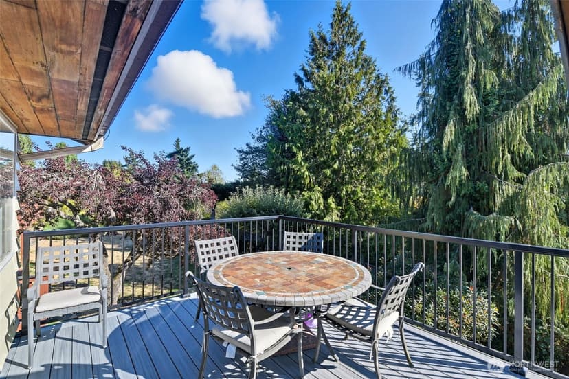 Property photo for 12455 SE 26th Place, Bellevue photo 31