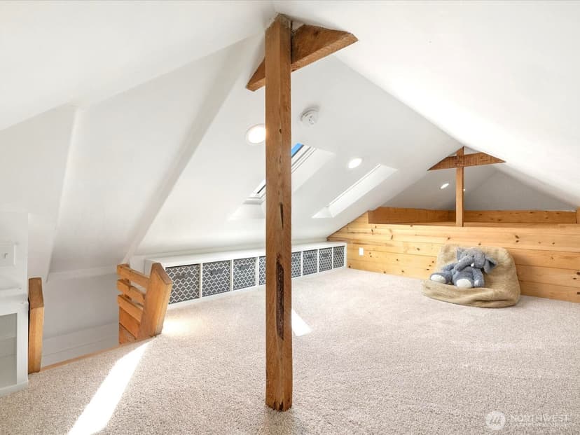 Property photo for 5504 318th Avenue NE, Carnation photo 25