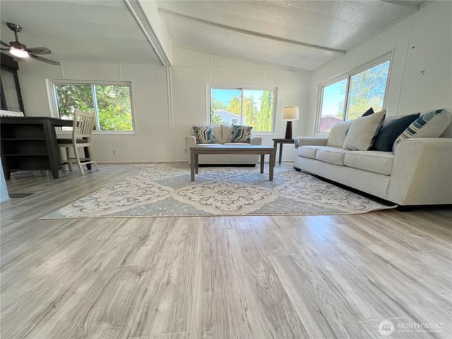 Property photo for 22620 SE 109th Place, Kent photo 5