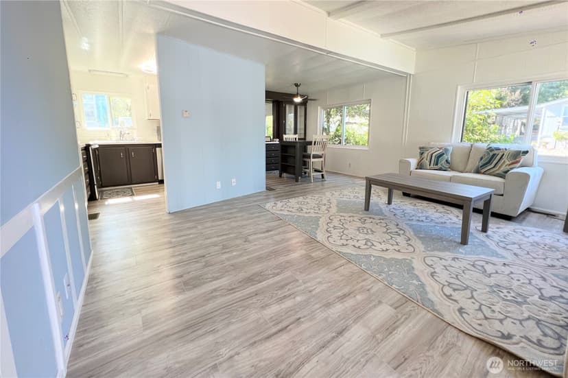 Property photo for 22620 SE 109th Place, Kent photo 3