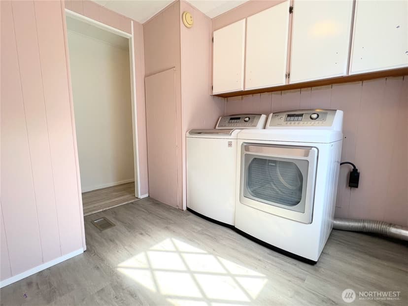 Property photo for 22620 SE 109th Place, Kent photo 18