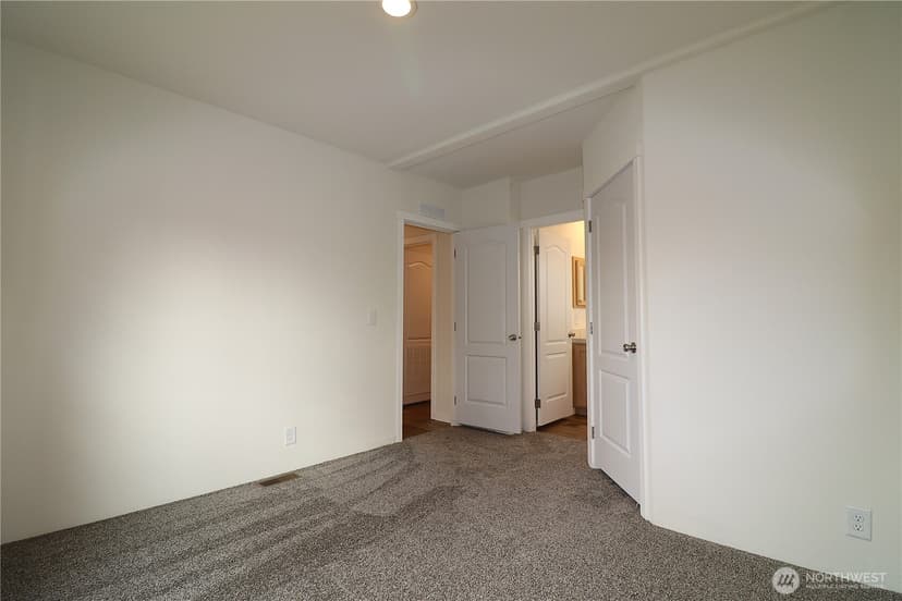 Property photo for 3213 S 182nd Place #215, SeaTac photo 17