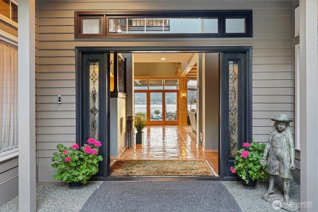 Property photo for 3829 E Lake Sammamish Shore Lane SE, Sammamish photo 5