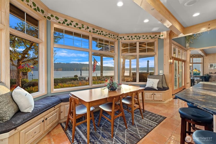 Property photo for 3829 E Lake Sammamish Shore Lane SE, Sammamish photo 8
