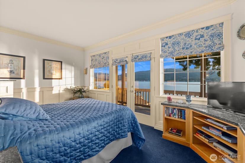 Property photo for 3829 E Lake Sammamish Shore Lane SE, Sammamish photo 17