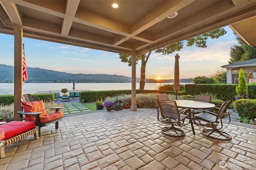 Property photo for 3829 E Lake Sammamish Shore Lane SE, Sammamish photo 3
