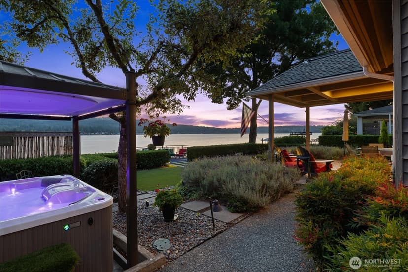 Property photo for 3829 E Lake Sammamish Shore Lane SE, Sammamish photo 33